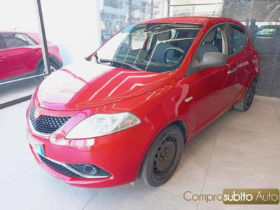Lancia Ypsilon 1.2 69 CV 5 porte GPL Ecochic Silver (3)