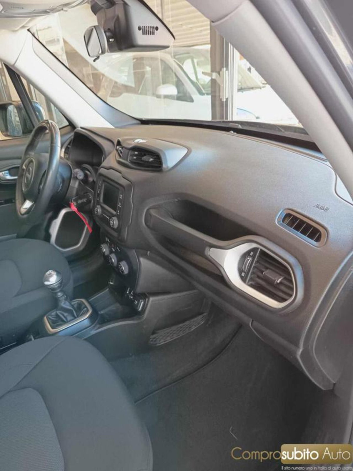 Jeep Renegade 1.0 T3 Limited (14)