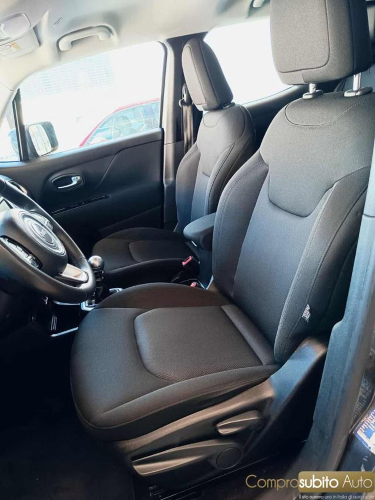 Jeep Renegade 1.0 T3 Limited (17)