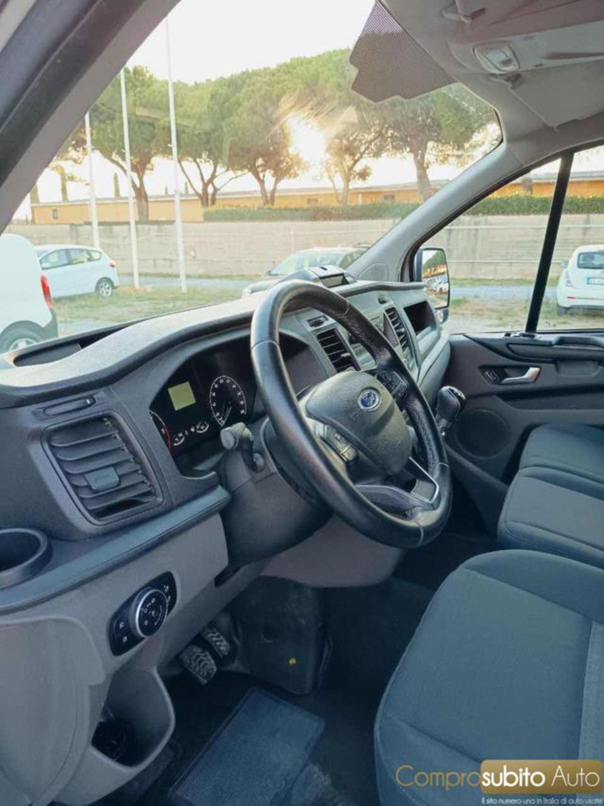 Ford Transit Custom Furgone 280 2.0 EcoBlue 170 PC Furgone Titanium (10)