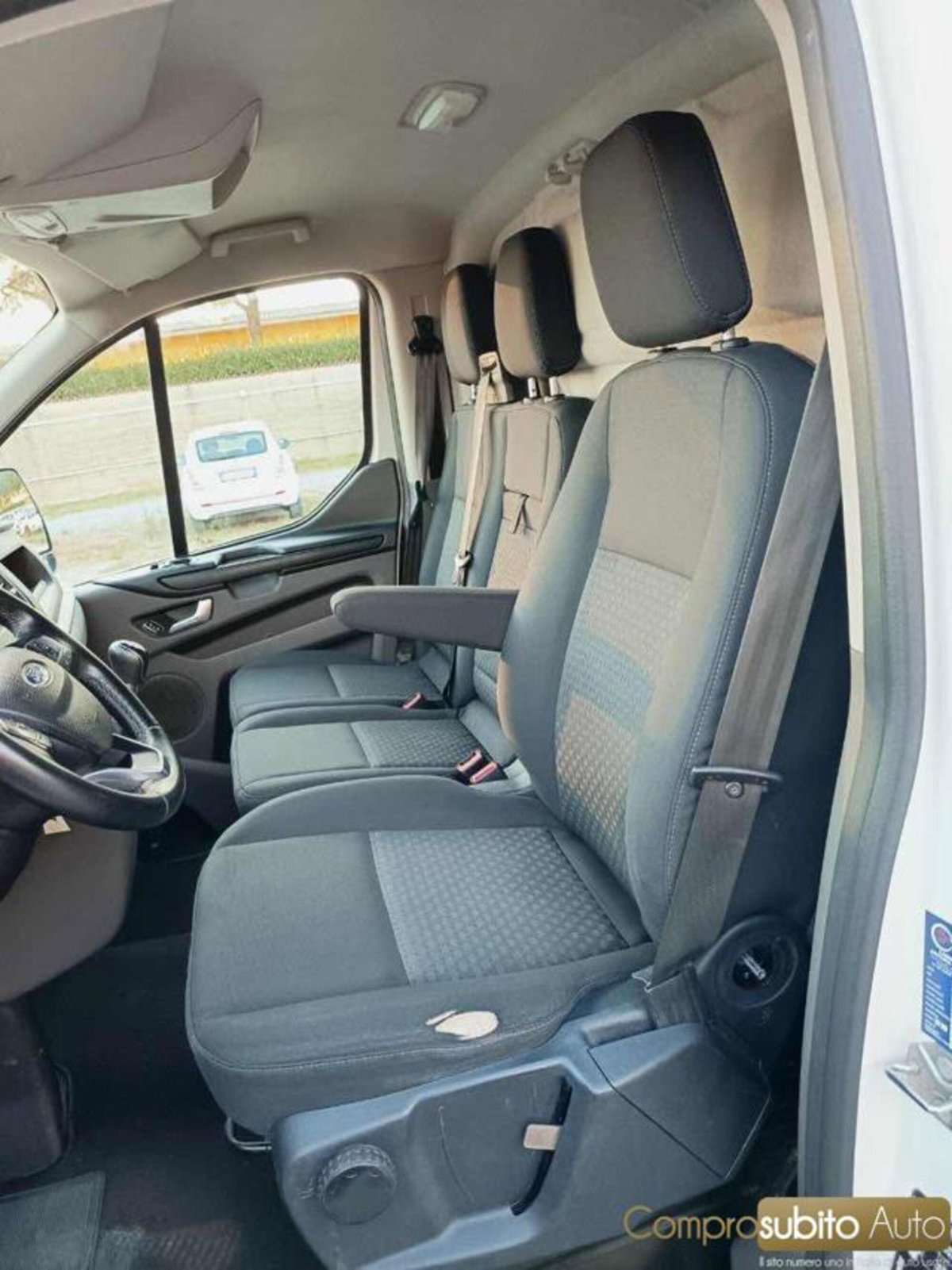 Ford Transit Custom Furgone 280 2.0 EcoBlue 170 PC Furgone Titanium (11)
