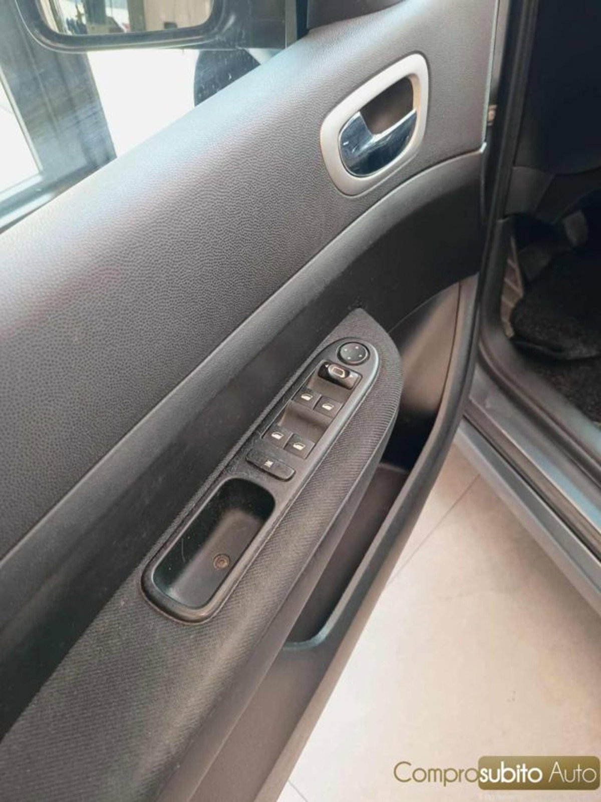 Peugeot 307 16V HDi 90CV 5p. D-Sign (10)