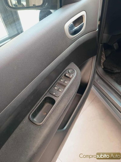 Peugeot 307 16V HDi 90CV 5p. D-Sign (10)