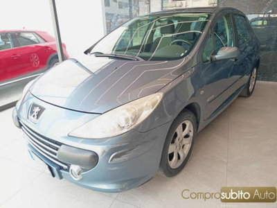 Peugeot 307 16V HDi 90CV 5p. D-Sign (2)