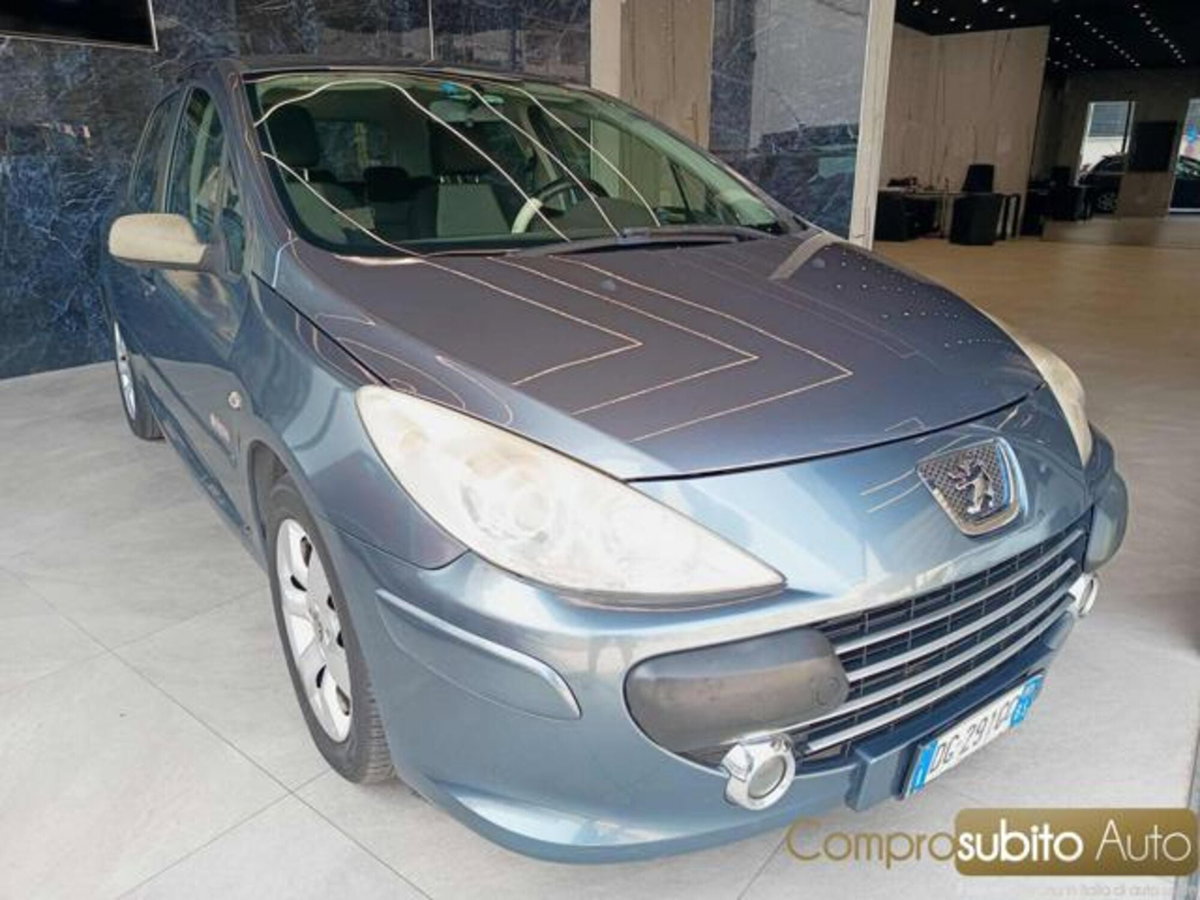 Peugeot 307 16V HDi 90CV 5p. D-Sign (3)