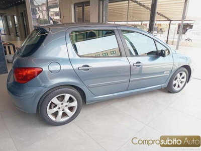 Peugeot 307 16V HDi 90CV 5p. D-Sign (8)
