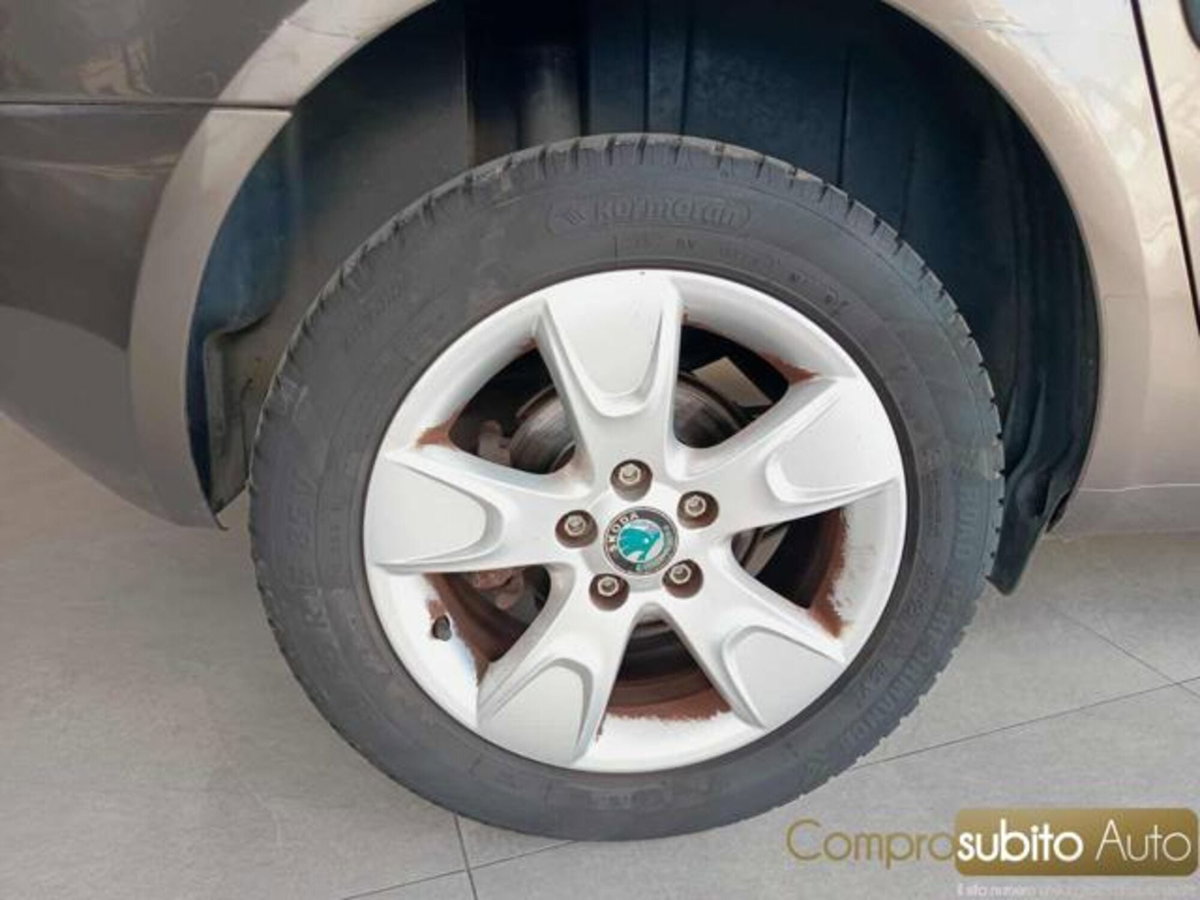 Skoda Roomster TDI CR 75CV Active (14)