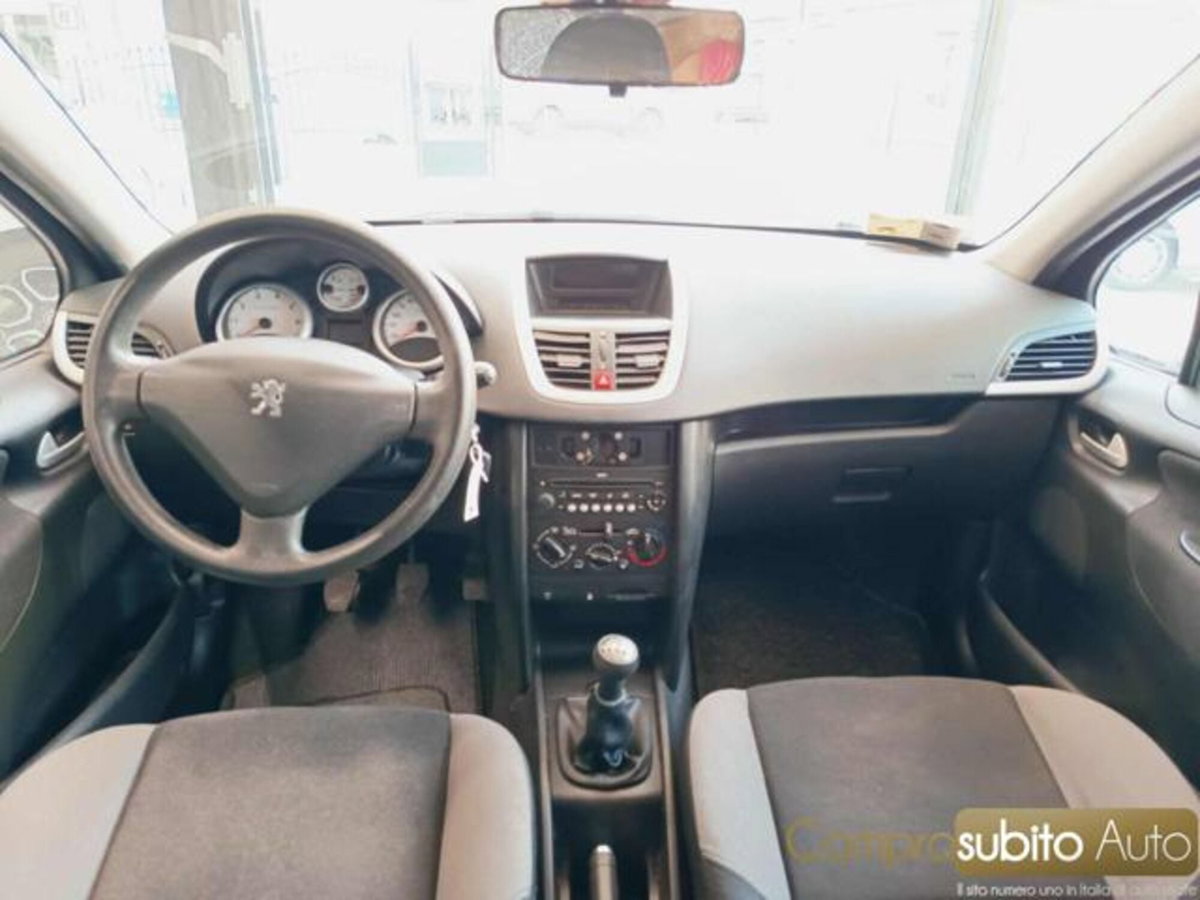 Peugeot 207 VTi 95CV 5p. X Line (12)