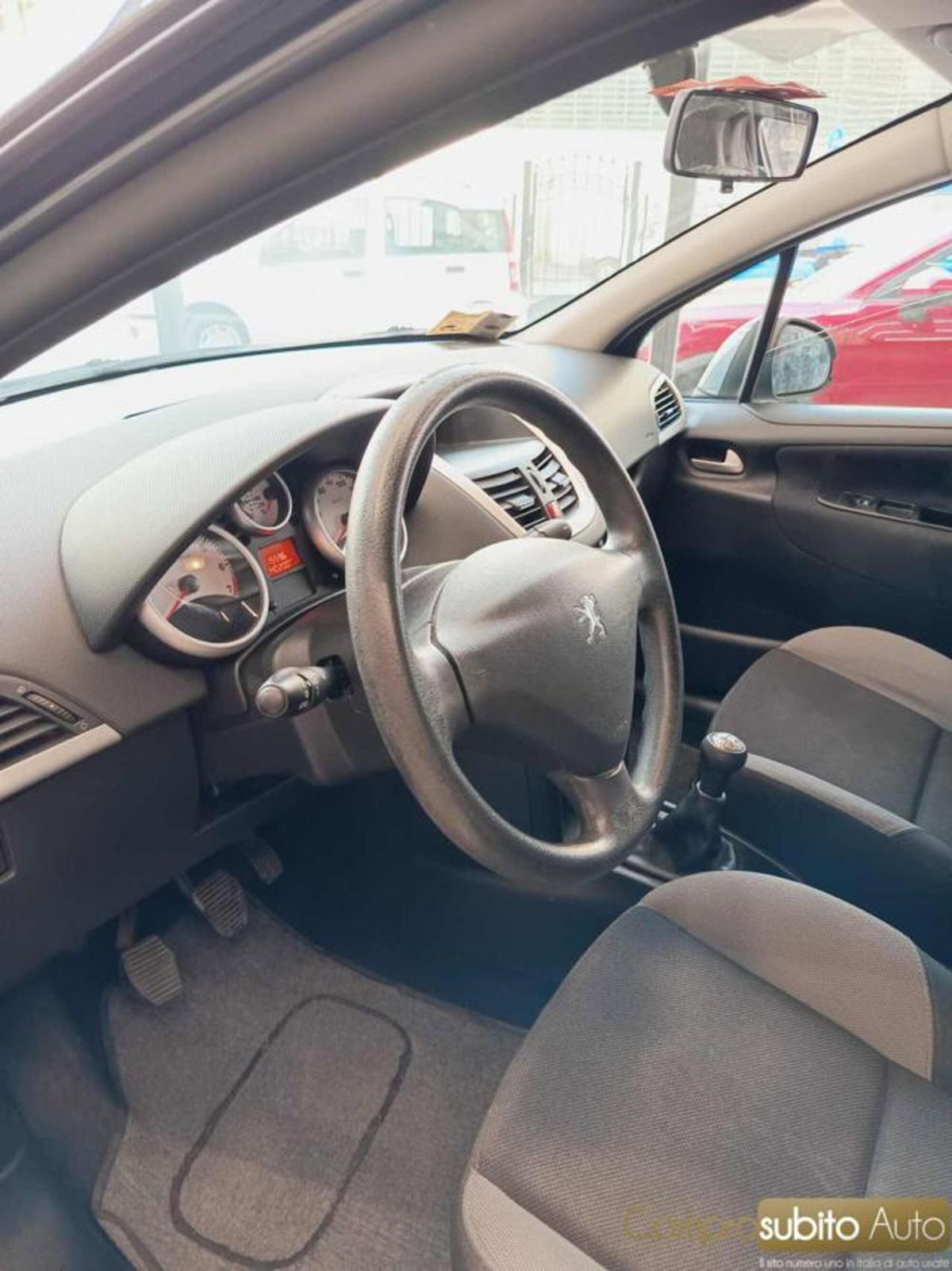 Peugeot 207 VTi 95CV 5p. X Line (19)