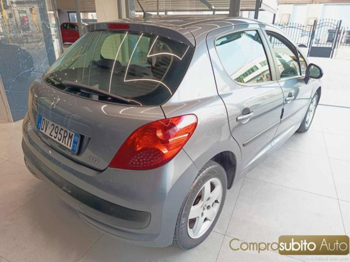 Peugeot 207 VTi 95CV 5p. X Line (6)
