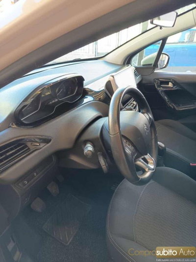 Peugeot 208 82 5p. GPL Active (14)