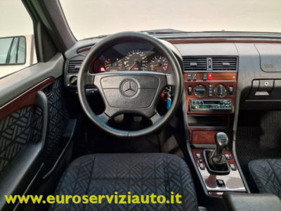 Mercedes-Benz Classe C 180 cat Elegance (15)