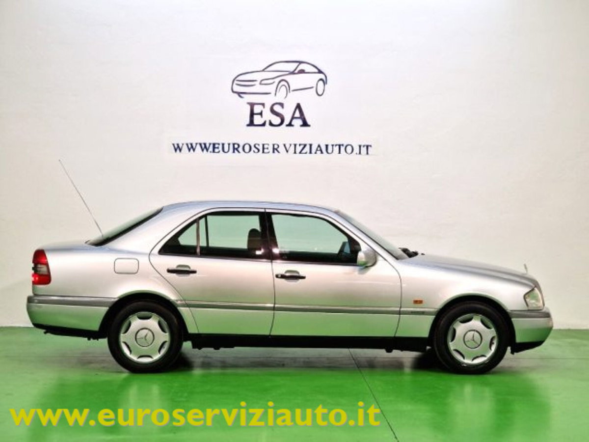 Mercedes-Benz Classe C 180 cat Elegance (3)