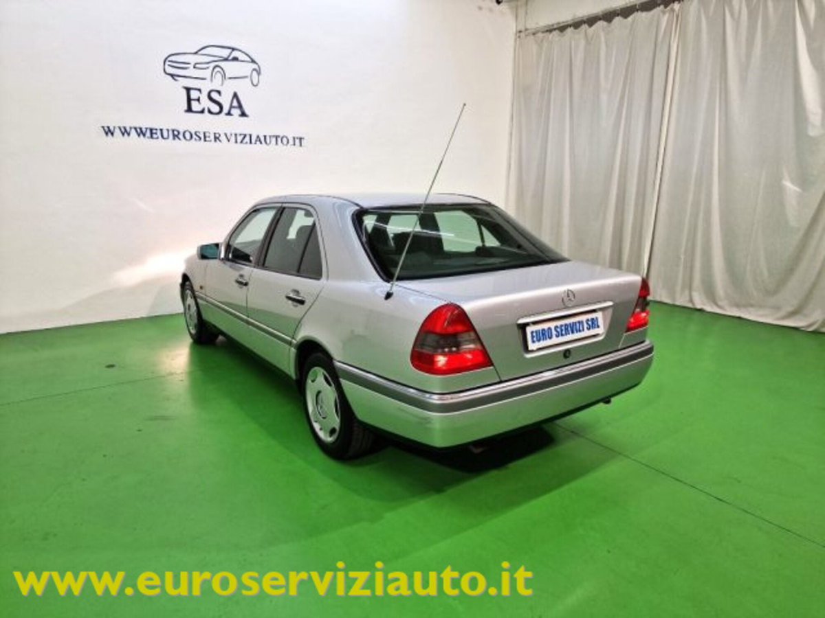 Mercedes-Benz Classe C 180 cat Elegance (9)