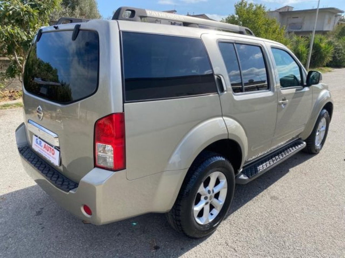Nissan Pathfinder dCi LE (3)