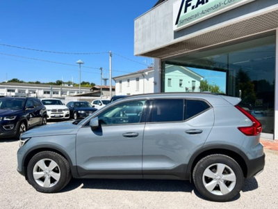 Volvo XC40 T2 automatico Essential (10)
