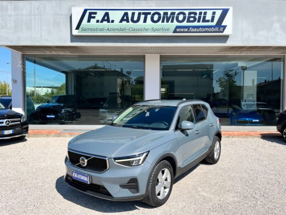 Volvo XC40 T2 automatico Essential (12)