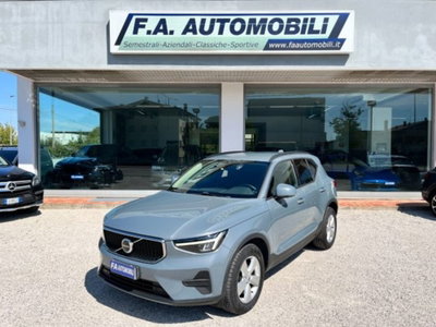 Volvo XC40 T2 automatico Essential (12)