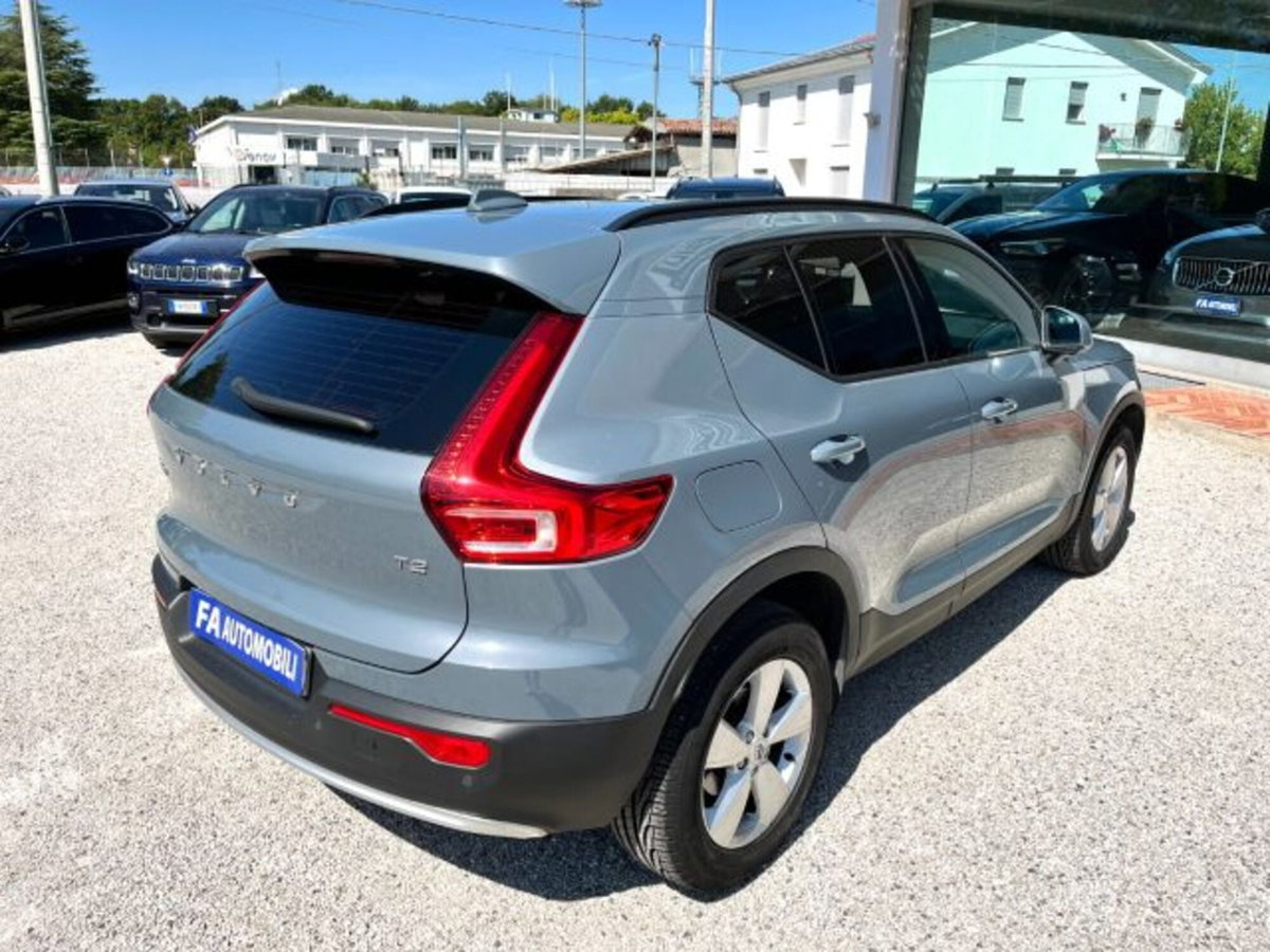 Volvo XC40 T2 automatico Essential (13)