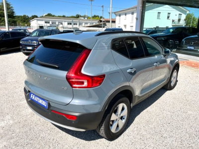 Volvo XC40 T2 automatico Essential (13)