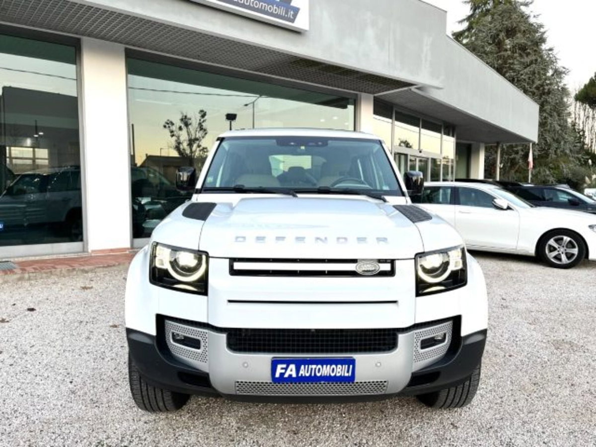 Land Rover Defender 110 3.0d i6 mhev X-Dynamic SE awd 200cv auto (3)