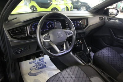 Volkswagen Taigo 1.0 tsi R-Line 115cv (7)