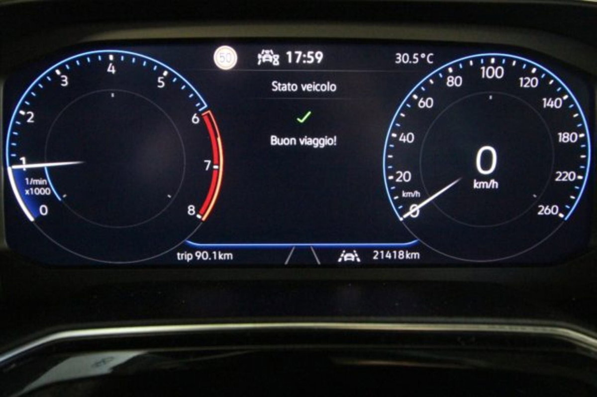 Volkswagen Taigo 1.0 tsi R-Line 115cv (8)