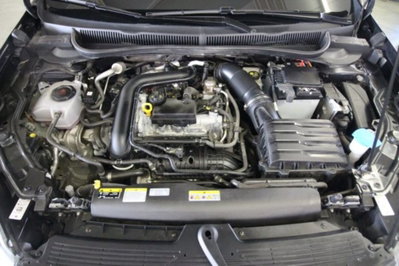 Volkswagen Taigo 1.0 tsi R-Line 115cv (9)
