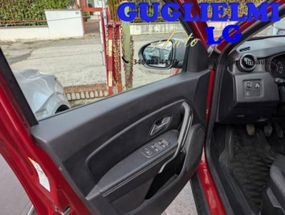 Dacia Duster 1.0 TCe 100 CV ECO-G 4x2 Prestige (9)
