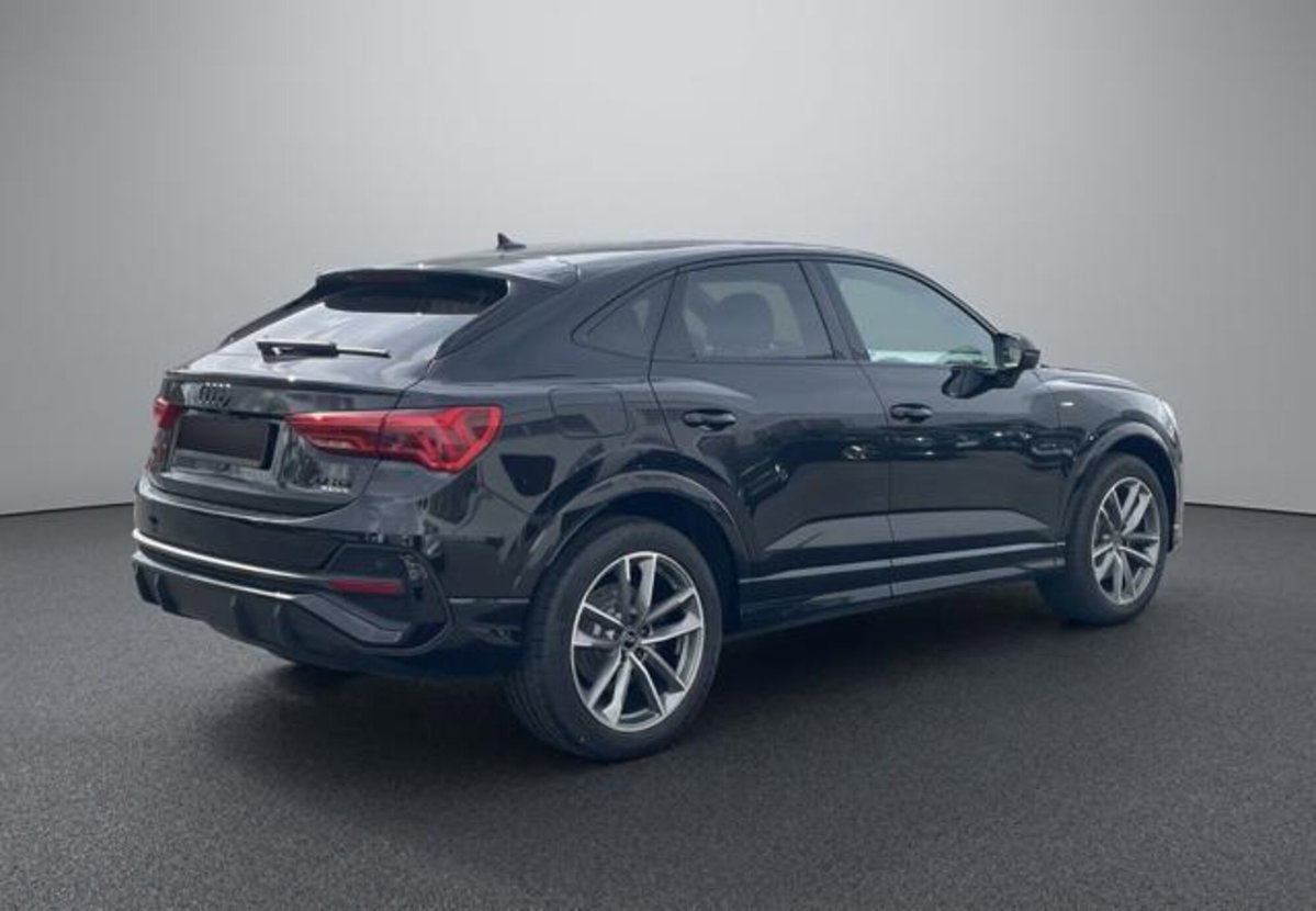 Audi Q3 Sportback 40 TDI quattro S tronic S line edition (10)