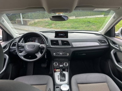 Audi Q3 2.0 TDI quattro S tronic Business Plus (10)
