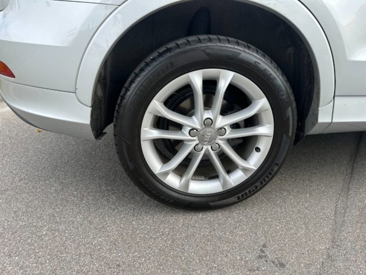 Audi Q3 2.0 TDI quattro S tronic Business Plus (16)