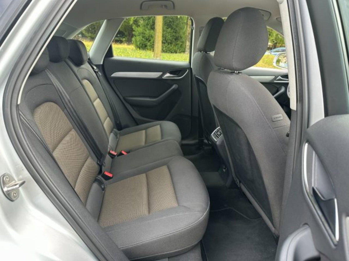 Audi Q3 2.0 TDI quattro S tronic Business Plus (8)