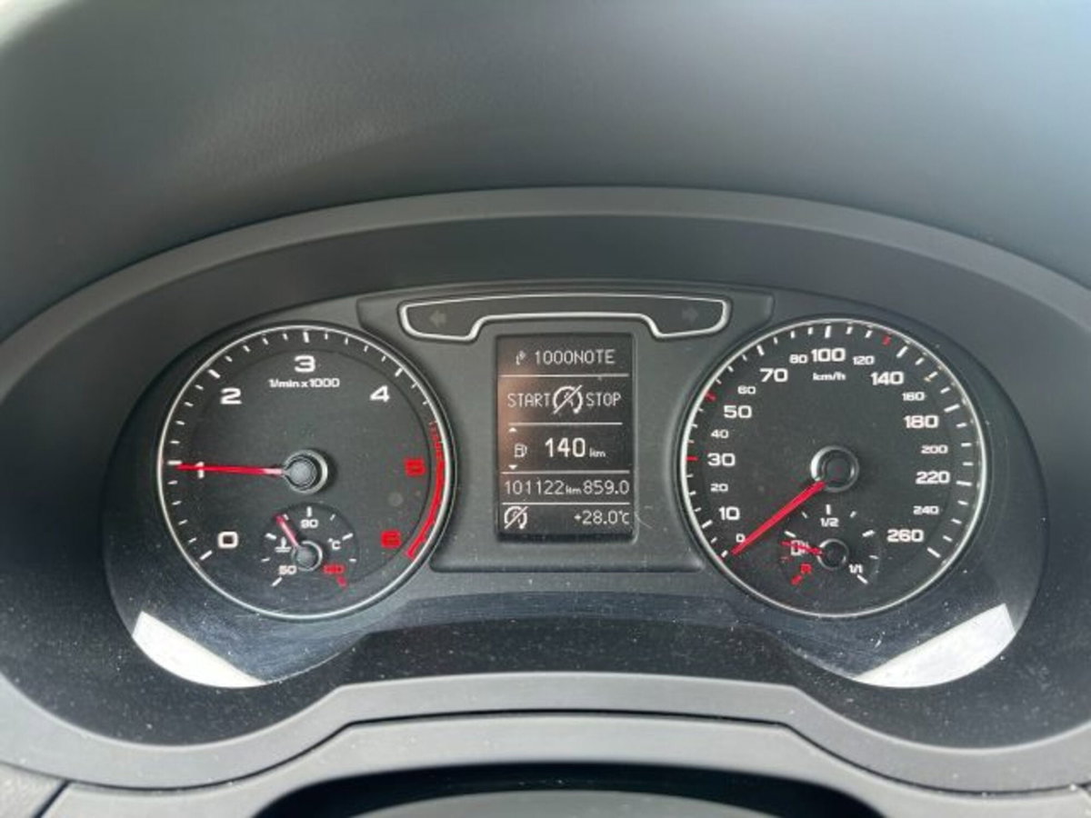 Audi Q3 2.0 TDI quattro S tronic Business Plus (9)