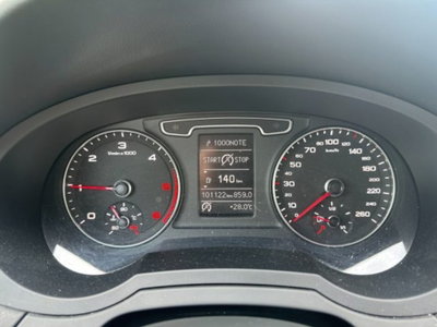 Audi Q3 2.0 TDI quattro S tronic Business Plus (9)