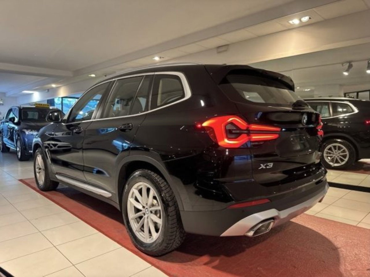 BMW X3 xdrive20d mhev 48V auto (4)