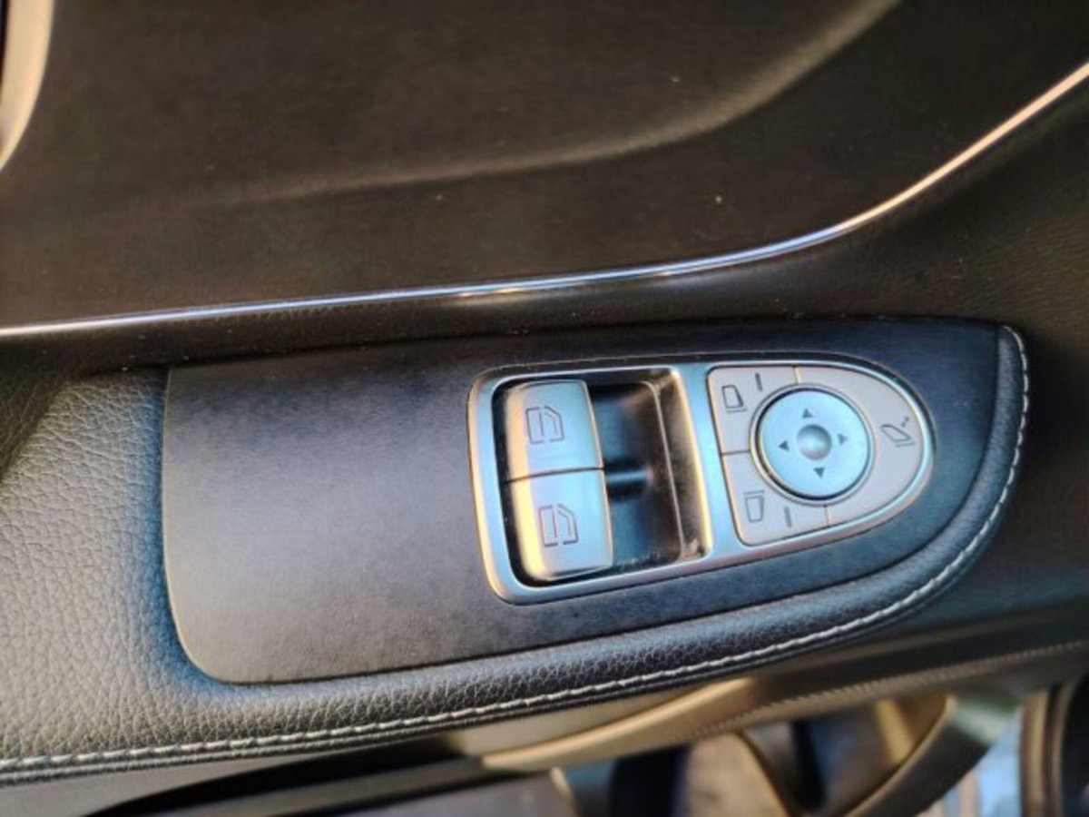 Mercedes-Benz Classe V 250 CDI BlueTEC Automatic Executive Long (11)