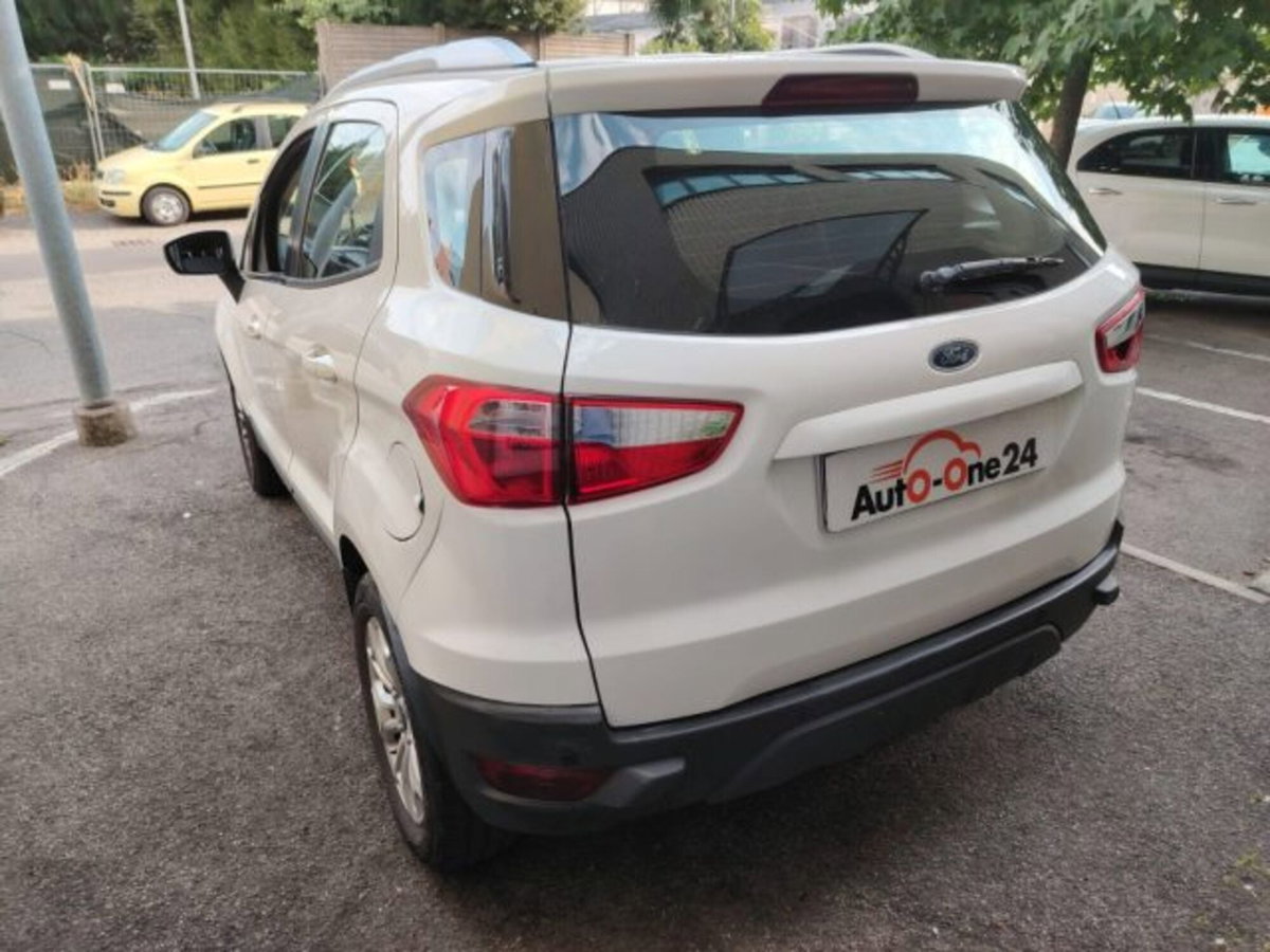 Ford EcoSport 1.5 TDCi 95 CV Titanium S (10)