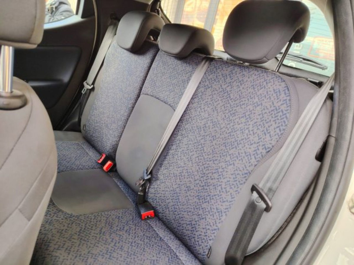 Lancia Ypsilon 1.0 FireFly 5 porte S&S Hybrid Gold Plus (14)