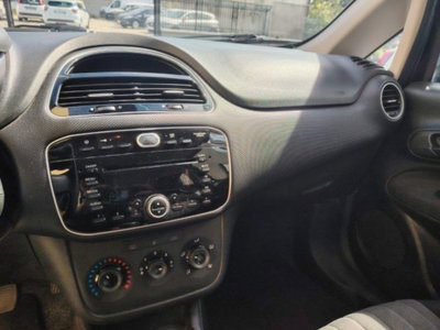 Fiat Punto 1.2 8V 5 porte Street (11)