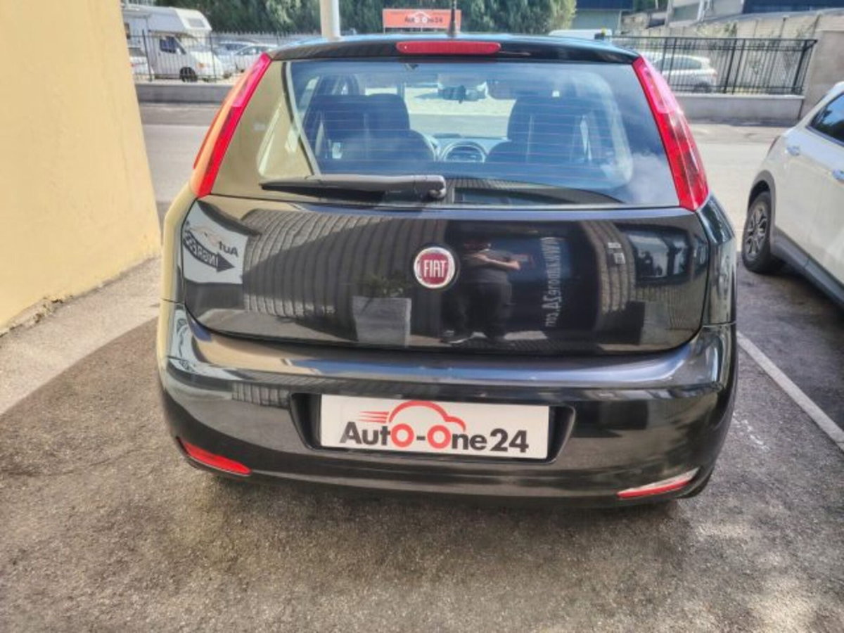Fiat Punto 1.2 8V 5 porte Street (7)