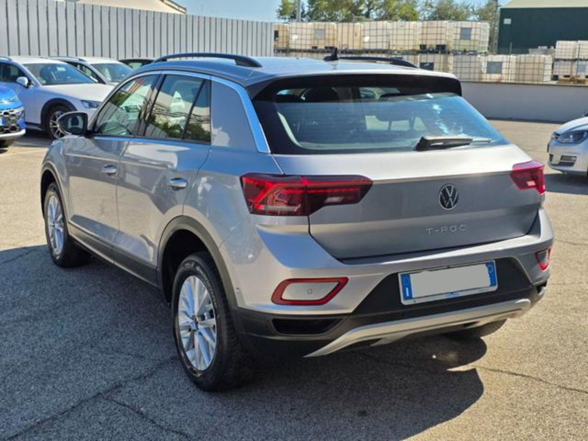 Volkswagen T-Roc 1.5 tsi Life dsg (3)