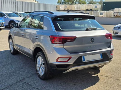 Volkswagen T-Roc 1.5 tsi Life dsg (3)