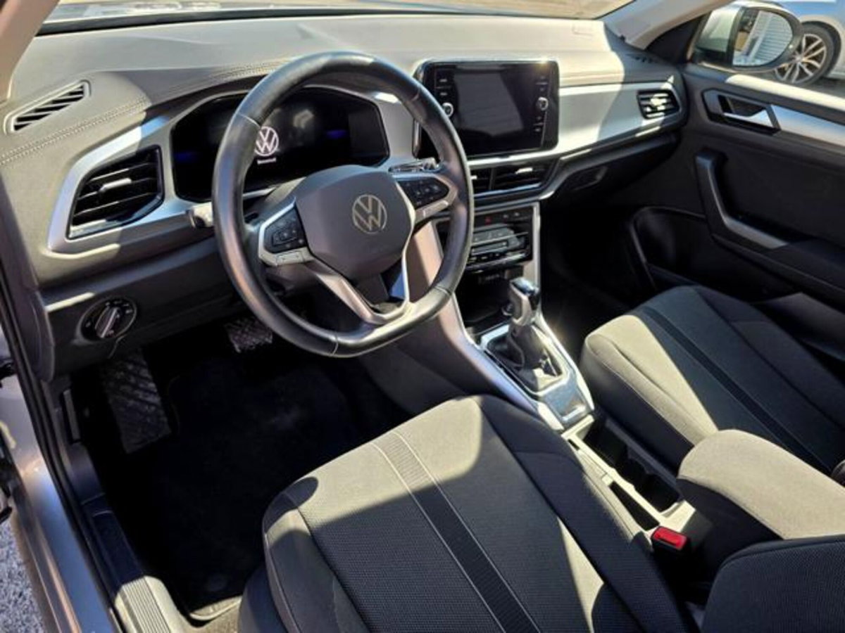 Volkswagen T-Roc 1.5 tsi Life dsg (6)
