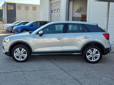 Audi Q2 35 2.0 tdi Business Advanced s-tronic (2)
