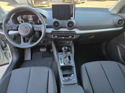 Audi Q2 35 2.0 tdi Business Advanced s-tronic (7)