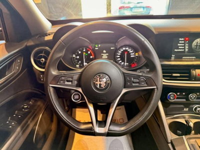 Alfa Romeo Stelvio Stelvio 2.2 Turbodiesel 180 CV AT8 RWD Executive (12)