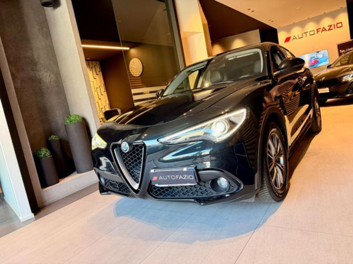 Alfa Romeo Stelvio Stelvio 2.2 Turbodiesel 180 CV AT8 RWD Executive (2)