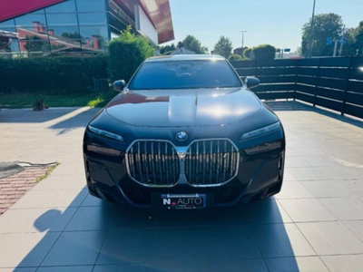 BMW i7 xdrive60 MSport (2)