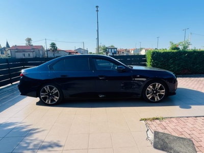 BMW i7 xdrive60 MSport (5)